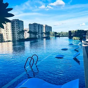 Sentral Serviced Suites Apartment